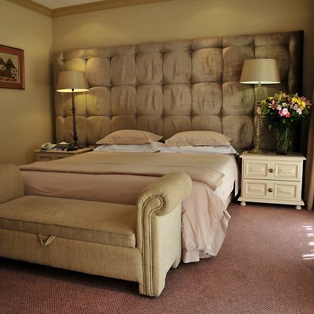 House Of Pharaohs And Conference Centre Hotell Johannesburg Exteriör bild